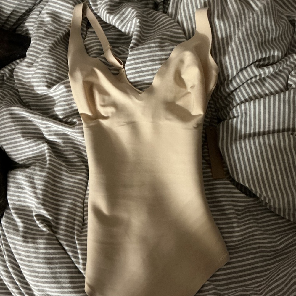 SKIMS Body shaper